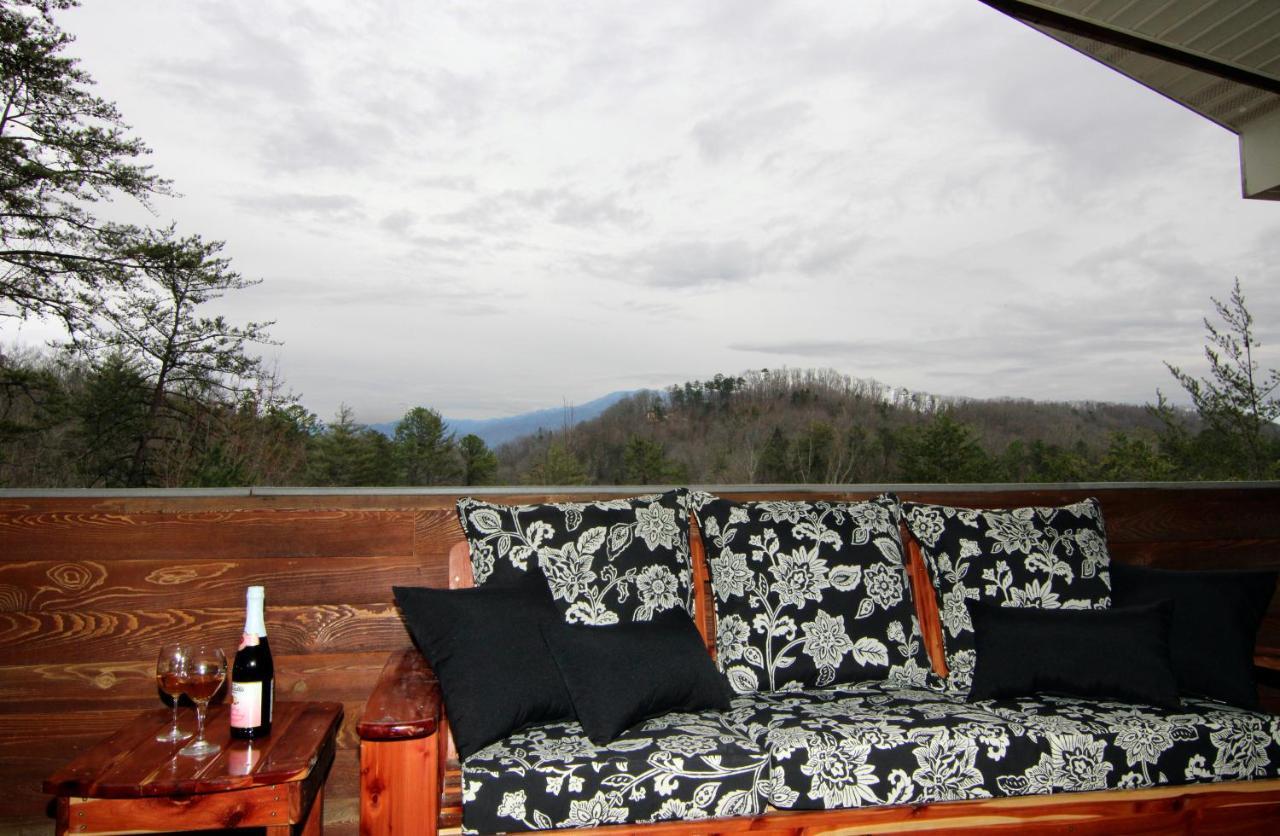 Precious Moments Villa Gatlinburg Exterior photo